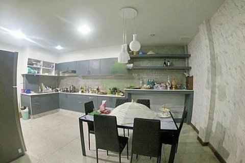 Таунхаус в Бангкок Яй, Таиланд с 4 спальнями  № 156217 - фото 7