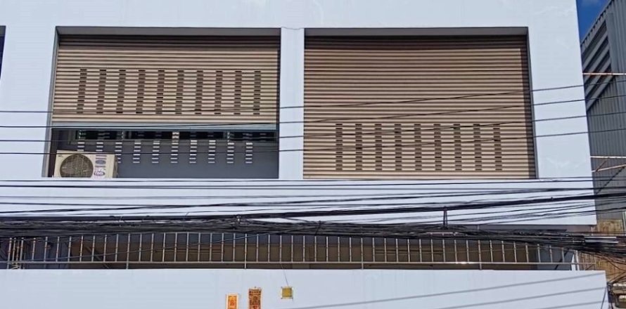 Таунхаус в Патхум Ване, Бангкок, Таиланд с 4 спальнями № 156218