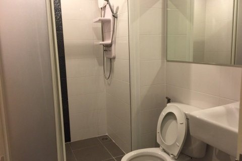 Studio in the Condo in Huai Khwang, Bangkok, Thailand  № 156214 - photo 4