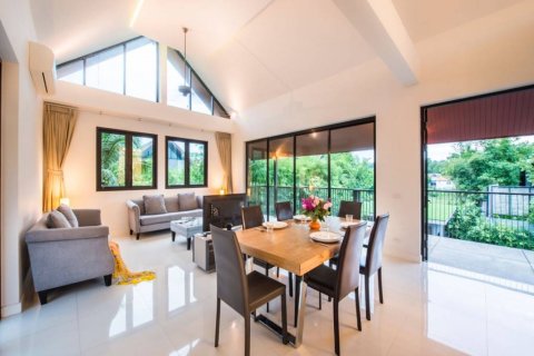 Villa in Bang Tao, Thailand 3 bedrooms № 114003 - photo 6
