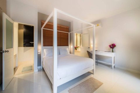 Villa in Bang Tao, Thailand 3 bedrooms № 114003 - photo 10
