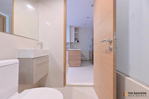 Condo in Bangkok, Thailand, 1 bedroom  № 201908 - photo 3