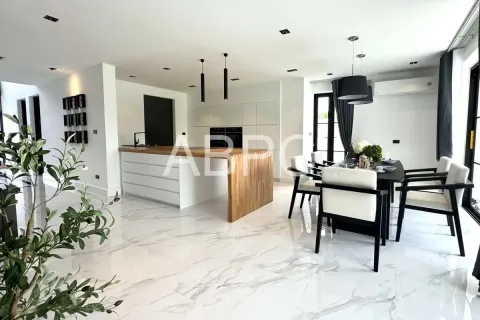 บ้านในพัทยา, ประเทศไทย 5 ห้องนอน № 210308 - รูปถ่าย 12
