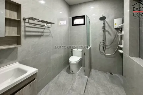 Casa de 3 dormitorios en Pattaya, Tailandia № 212389 - foto 9