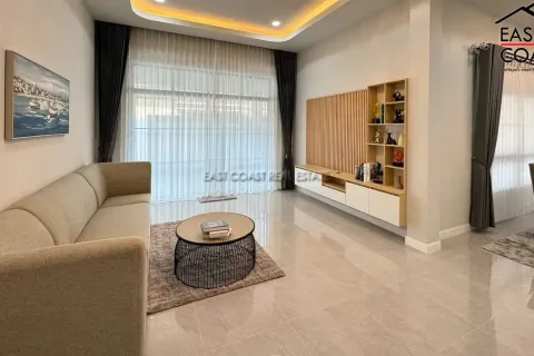 Casa de 3 dormitorios en Pattaya, Tailandia № 212389 - foto 7