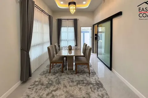 Casa de 3 dormitorios en Pattaya, Tailandia № 212389 - foto 11