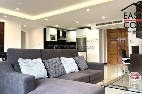 Condo in Pattaya, Thailand, 2 bedrooms  № 212393