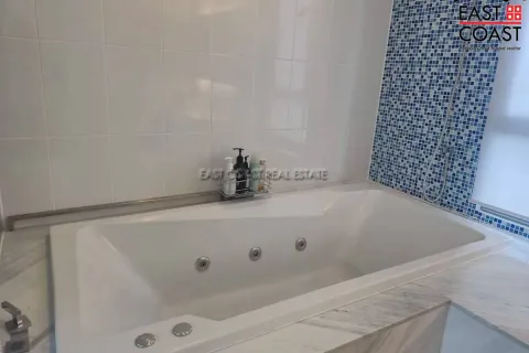 Condominio de 2 dormitorios en Pattaya, Tailandia № 212394 - foto 12