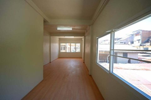 Шопхаус в Кхлонг Сане, Бангкок, Таиланд  № 137943 - фото 12