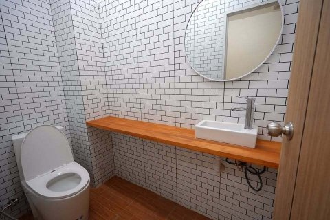 Шопхаус в Кхлонг Сане, Бангкок, Таиланд  № 137943 - фото 8