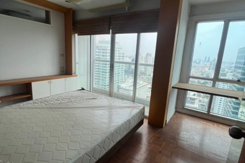 Кондоминиум с 3 спальнями в Банг Раке, Бангкок, Таиланд № 137946 - фото 5