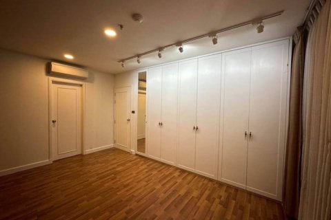 Condo in Bangkok, Thailand, 1 bedroom  № 151116 - photo 9