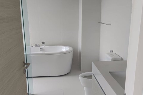 Condo à Hua Hin, Thaïlande, 2 chambres  № 148951 - photo 12