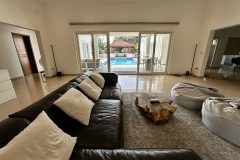 Вилла в Паттайе, Таиланд с 4 спальнями  № 159942 - фото 4