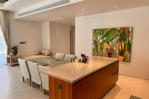House in Bang Tao, Thailand 4 bedrooms № 144566 - photo 5