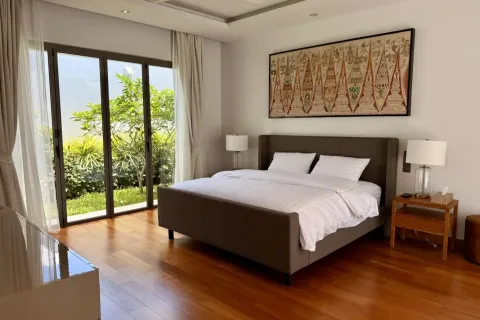 House in Bang Tao, Thailand 4 bedrooms № 144566 - photo 13