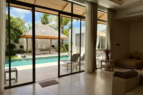 House in Bang Tao, Thailand 4 bedrooms № 144566 - photo 10