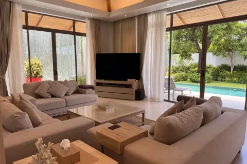 House in Bang Tao, Thailand 4 bedrooms № 144566 - photo 8