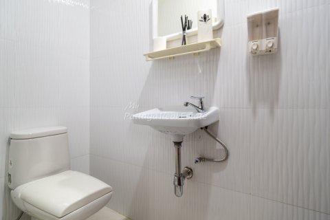 House in Pattaya, Thailand 4 bedrooms № 144568 - photo 13