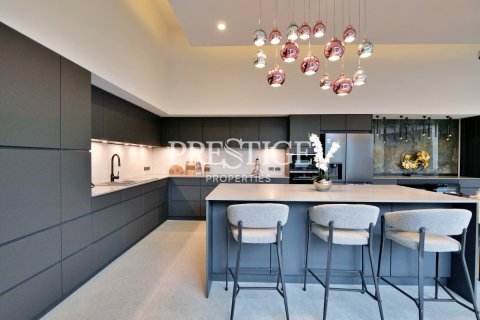 House in Pattaya, Thailand 4 bedrooms № 198222 - photo 8