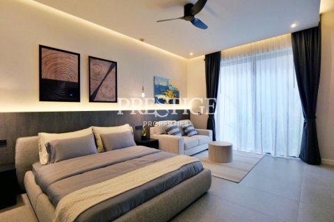 House in Pattaya, Thailand 4 bedrooms № 198222 - photo 19