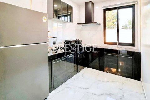 House in Pattaya, Thailand 3 bedrooms № 198223 - photo 6
