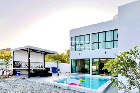 House in Pattaya, Thailand 3 bedrooms № 198223 - photo 15