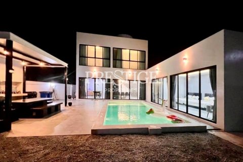 House in Pattaya, Thailand 3 bedrooms № 198223 - photo 16