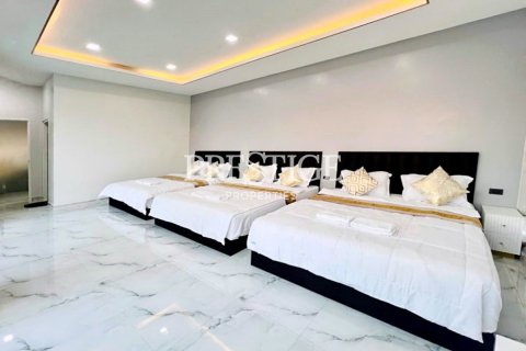 House in Pattaya, Thailand 3 bedrooms № 198223 - photo 11
