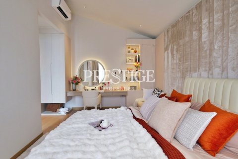 House in Pattaya, Thailand 4 bedrooms № 198225 - photo 19