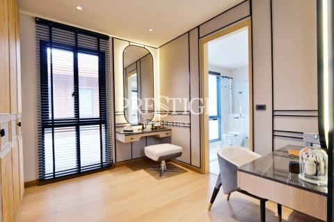 House in Pattaya, Thailand 4 bedrooms № 198225 - photo 14