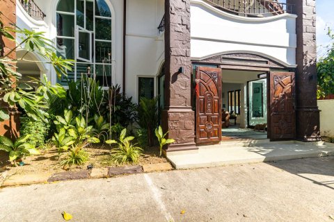 Villa in Pattaya, Thailand 4 bedrooms № 164839 - photo 27