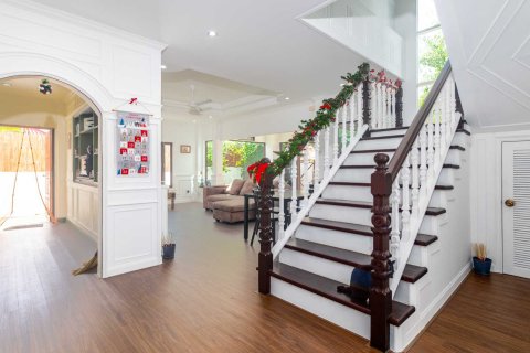 Villa in Pattaya, Thailand 4 bedrooms № 164839 - photo 11