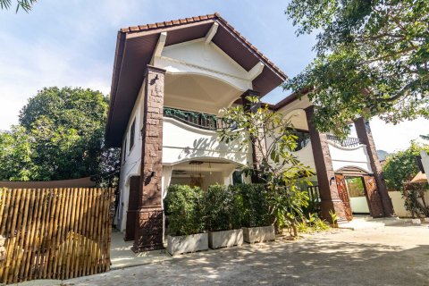 Villa in Pattaya, Thailand 4 bedrooms № 164839