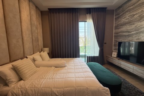 House in Pattaya, Thailand 4 bedrooms № 164840 - photo 5
