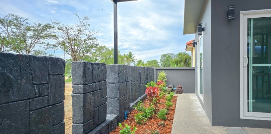 Villa in Pattaya, Thailand 4 bedrooms № 164838