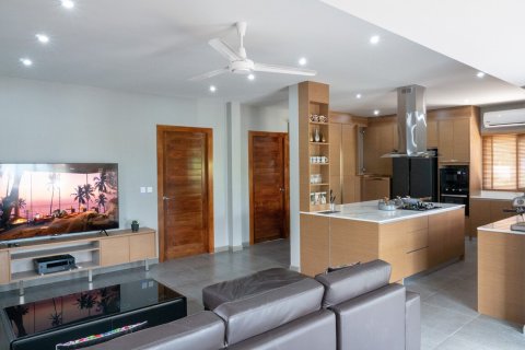 Villa in Pattaya, Thailand 4 bedrooms № 164838 - photo 7