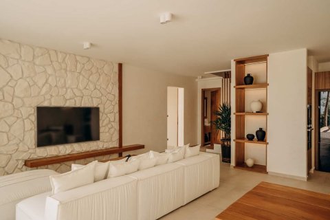 Villa in Ko Samui, Thailand 3 bedrooms № 165306 - photo 16