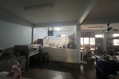 Commercial property in Din Daeng, Bangkok, Thailand № 159330 - photo 6