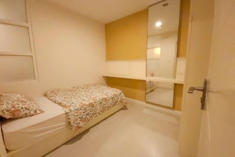 Condo in Khlong San, Bangkok, Thailand, 2 bedrooms  № 159331 - photo 10