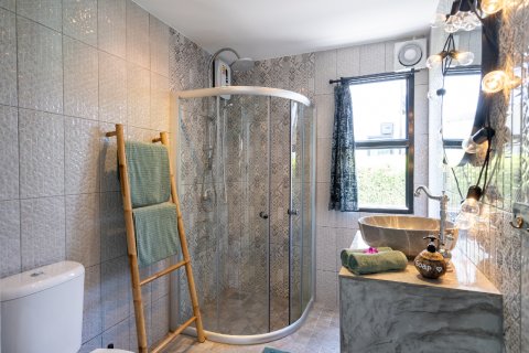 Villa in Ko Lanta Yai, Thailand 4 bedrooms № 165340 - photo 10