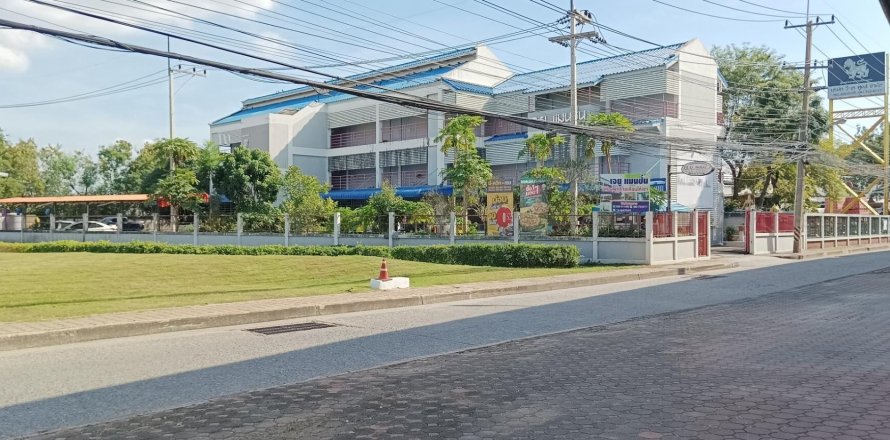 Земельный участок в Чачоенгсао, Таиланд 2340м2  № 146156