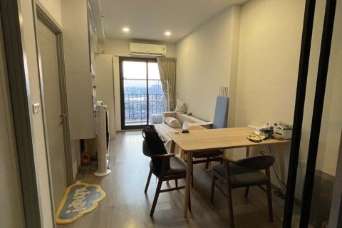 Condo in Bang Sue, Bangkok, Thailand, 2 bedrooms  № 163232