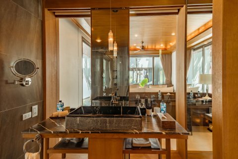 Villa in Phang Nga, Thailand 5 bedrooms № 163237 - photo 2