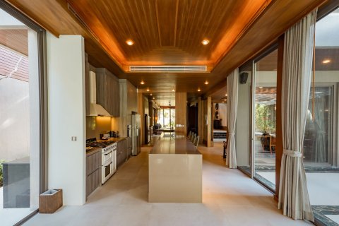 Villa in Phang Nga, Thailand 5 bedrooms № 163237 - photo 18