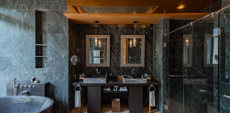 Villa in Phang Nga, Thailand 5 bedrooms № 163237