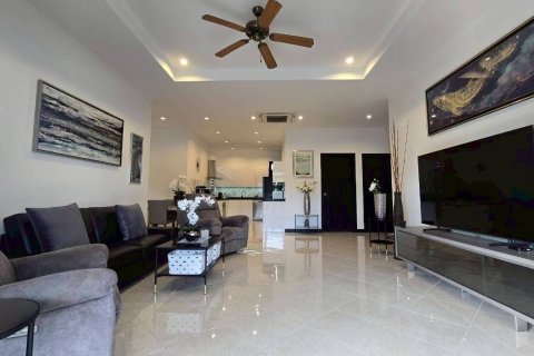 Villa in Hua Hin, Thailand 2 bedrooms № 135778 - photo 15