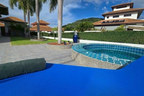 Villa in Hua Hin, Thailand 2 bedrooms № 135778 - photo 13