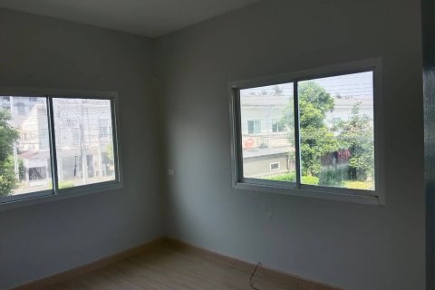 Townhouse in Thung Khru, Bangkok, Thailand 4 bedrooms № 135776 - photo 3