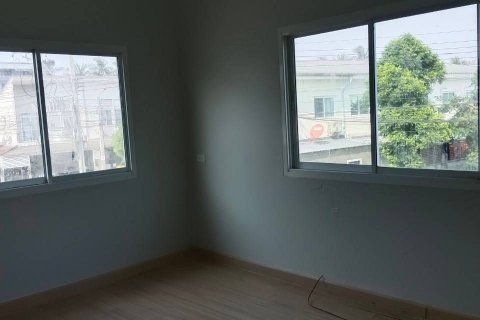 Townhouse in Thung Khru, Bangkok, Thailand 4 bedrooms № 135776 - photo 13